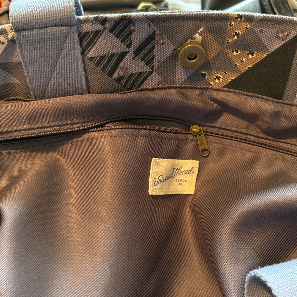Geometric Patterned Tote Bag - Universal Thread - image 2